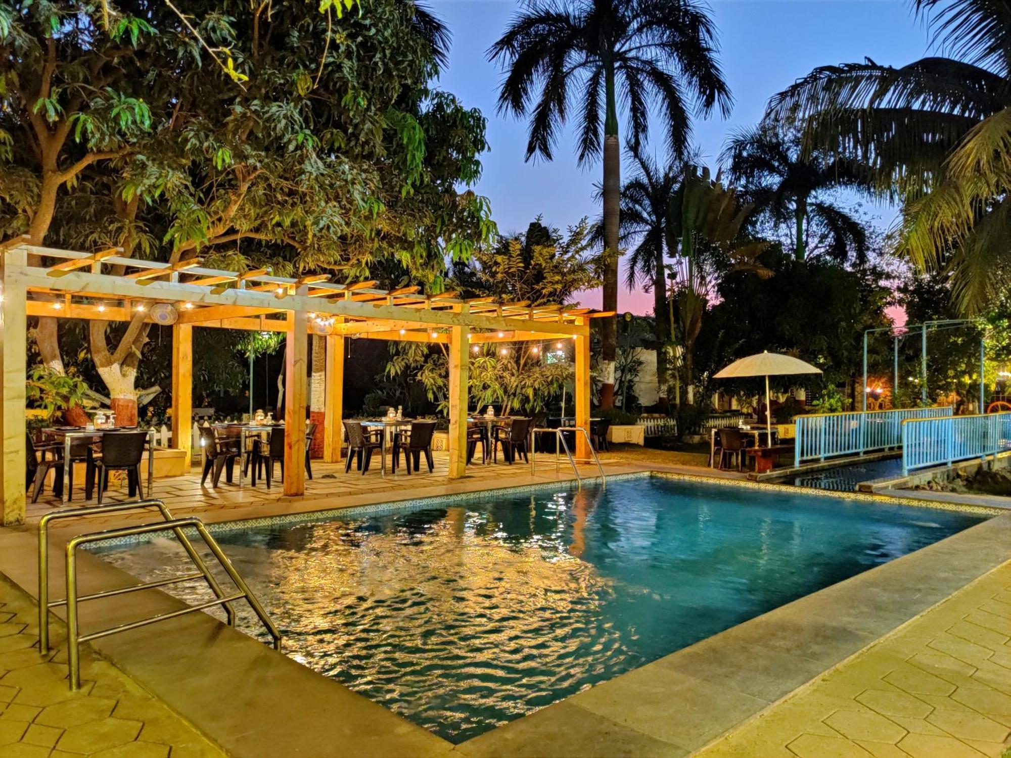 Pushp Vatika Resort & Lawns Navi Mumbai Exterior foto